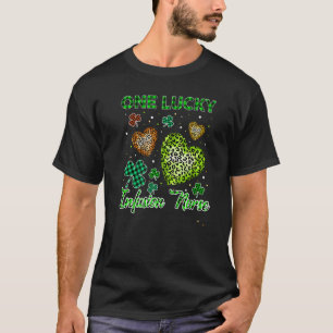 St Patricks One Lucky Infusion Nurse Buffalo Leopa T-Shirt