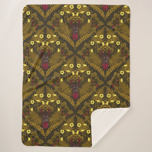 Stag beetle and ferns sherpa blanket (Front)