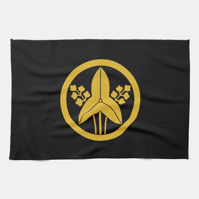 Standing arrowhead in circle kitchen towel (Horizontal)