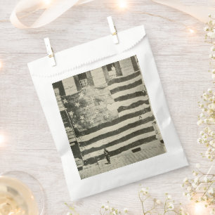 Star Spangled Banner: American Flag on Display Favour Bag