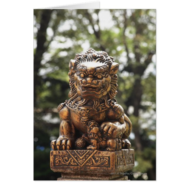 Statue du lion de bronze (Devant)