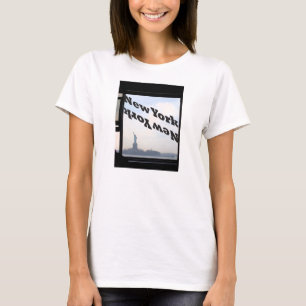 Statue du T-shirt des femmes de New York de ferry