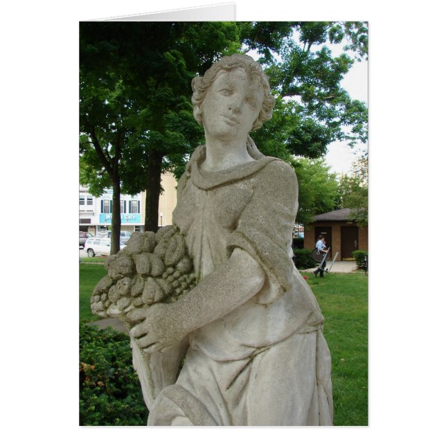 Statue d'une femme (Devant)