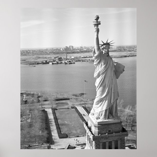 Statue of Liberty Black and White Photograph Poster (Front)