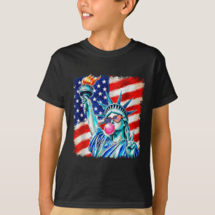 Statue of liberty blowing bubble women patriotic T-Shirt