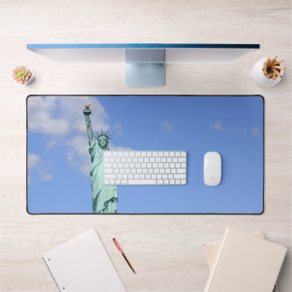 Statue of Liberty Desk Mat