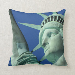 Statue Of Liberty New York Throw Pillow