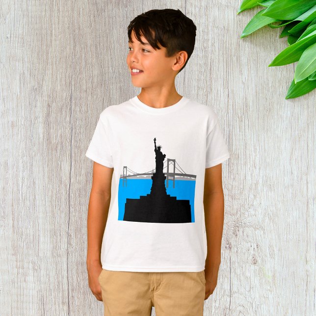 Statue of Liberty Silhouette New York Skyline T-Shirt (Creator Uploaded)