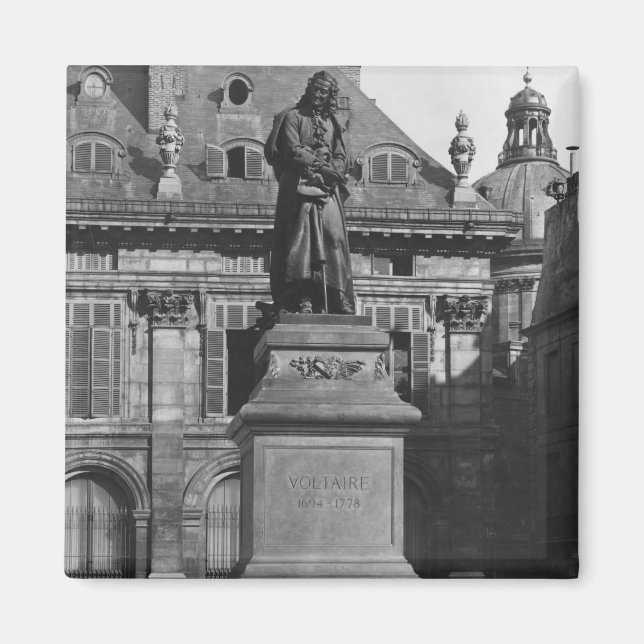 Statue of Voltaire Magnet (Front)