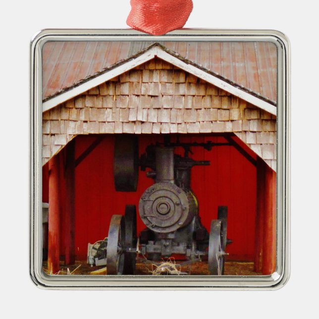 Steam powered Antique Tracter Metal Ornament (Front)