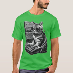 Steampunk Cat playing Synthesizer Synth Kittenechn T-Shirt