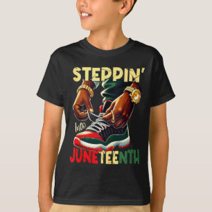 Steppin into juneteenth african pride black T-Shirt