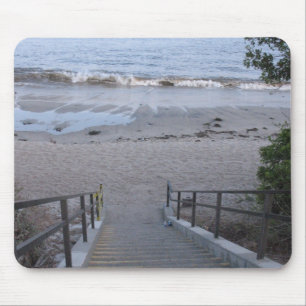 steps to the beach mouse pad