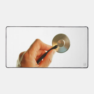 Stethoscoop in een hand voor een ziekenhuis sfeer.