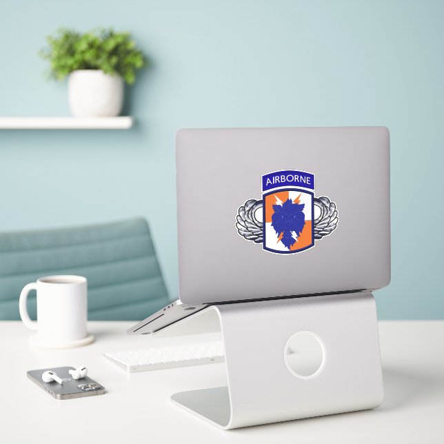 Sticker 35e brigade de signalisation aéroportée (Ordinateur portable sur le bureau)