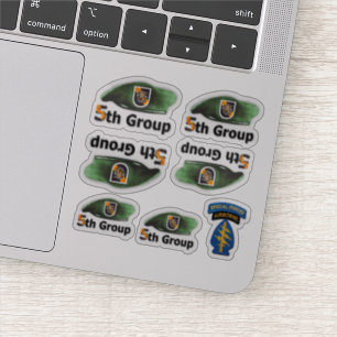 Sticker 5ème Découpe de bérets verts des forces spéciales