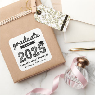 Sticker Carré 2024 Black Bold Sketch Graduate Moderne Graduation