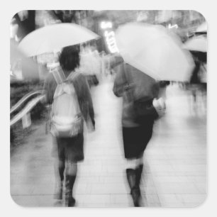 Sticker Carré Asie, Japon, Tokyo. Jeunes femmes et parapluies.