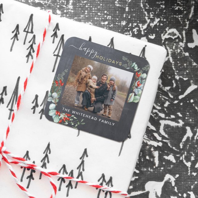 Sticker Carré Botanique Verdure aquarelle Rustique tableau de bo (Chalkboard background with a holly watercolor greenery for a happy holiday sticker.)