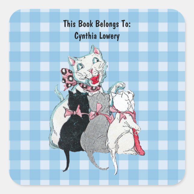 Sticker Carré Chat Mère Blanche Souriante Avec Trois Chatons Pla (Devant)