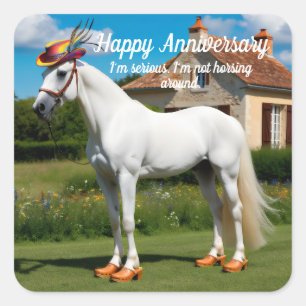 Sticker Carré Cheval d'Arabie Blanche portant casquette et sabot