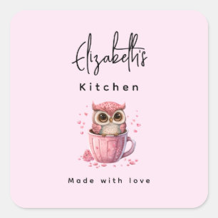 Sticker Carré Chouette rose mignonne dans une cuisine de coupe