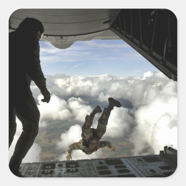 Sticker Carré Des parachutistes sautent à l'arrière d'un C-130 (Devant)