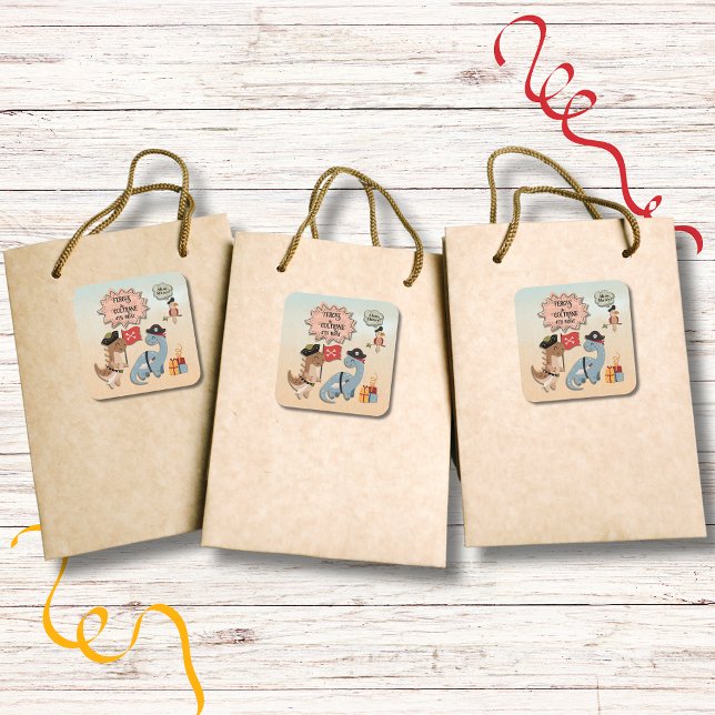 Sticker Carré Dinosaur Pirate Anniversaire Fête Jumeaux Personna (Dinosaur Pirate twins birthday party stickers to use on their gift bags or other items at the party.)