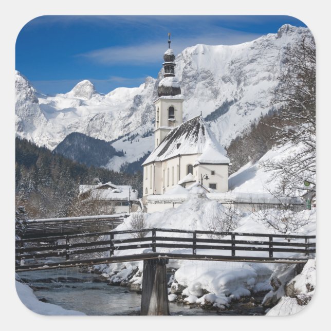 Sticker Carré Eglise dans la neige avec les Alpes (Devant)