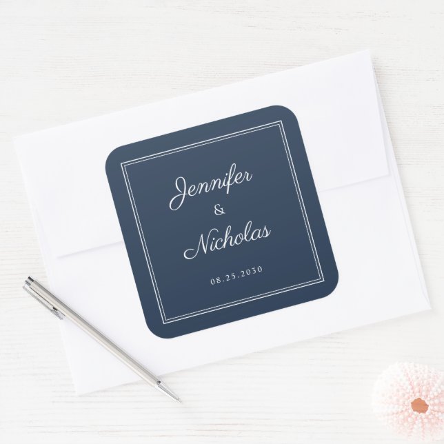 Sticker Carré Elegant Navy Blue Script Wedding (Enveloppe)