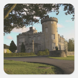 Sticker Carré En Irlande, l'entrée latérale du château de Dromol