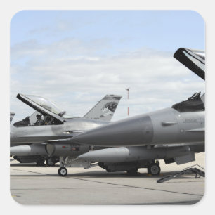 Sticker Carré F-16 Fighting Falcons attend le lancement