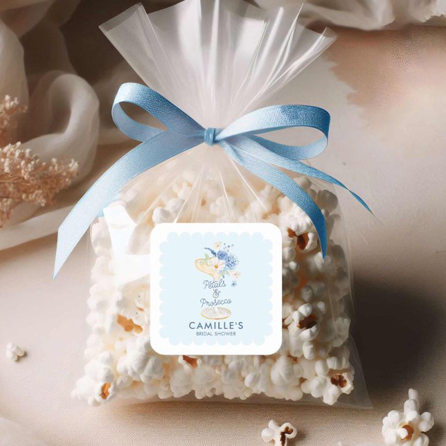Sticker Carré Fête de mariage avec des Pétales Bleus et Prosecco (Square Blue Petals and prosecco favor sticker)