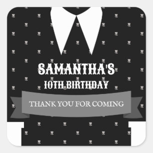 Sticker Carré Gothique Petite fille en robe noire Anniversaire