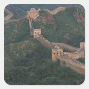 Sticker Carré Grande Muraille serpentant à travers les montagnes