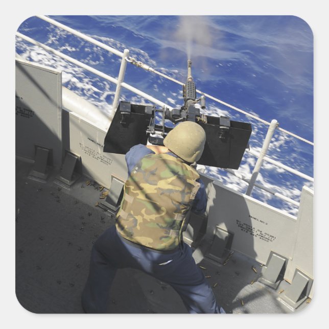 Sticker Carré Gunners Mate tirant une mitrailleuse de calibre 50 (Devant)