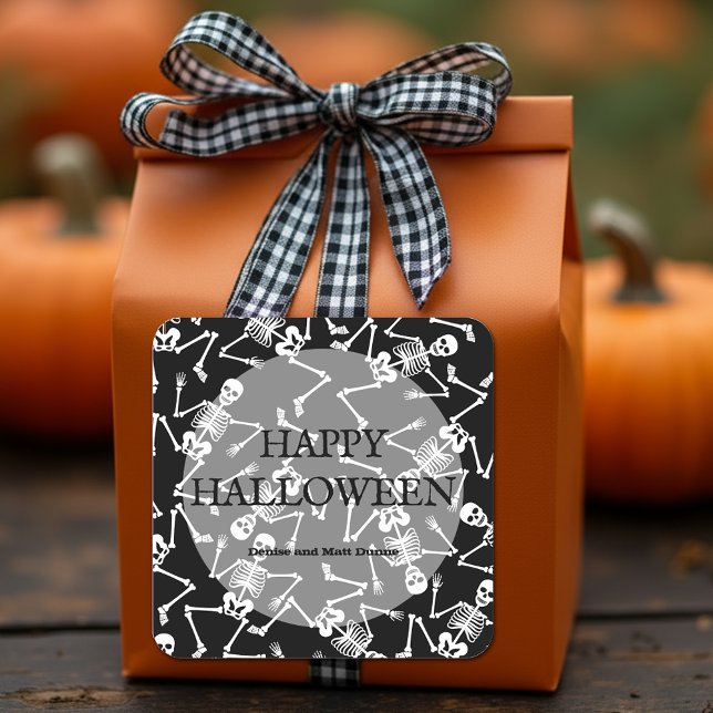 Sticker Carré Happy Halloween Dancing Skeletons (Skeletons on black personalized square stickers feature the wording BONE APPÉTIT)
