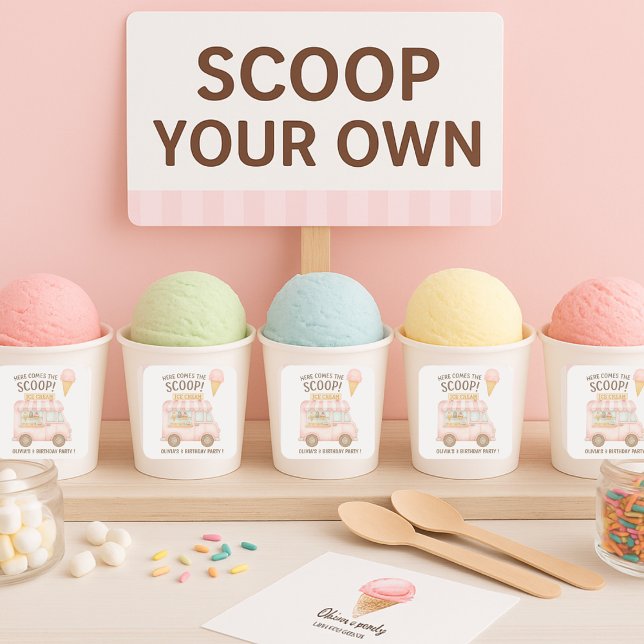 Sticker Carré Here Comes the Scoop! | Pink Ice Cream Truck  (Créateur téléchargé)