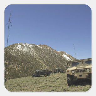 Sticker Carré Humvee est garé au site de re-transmission