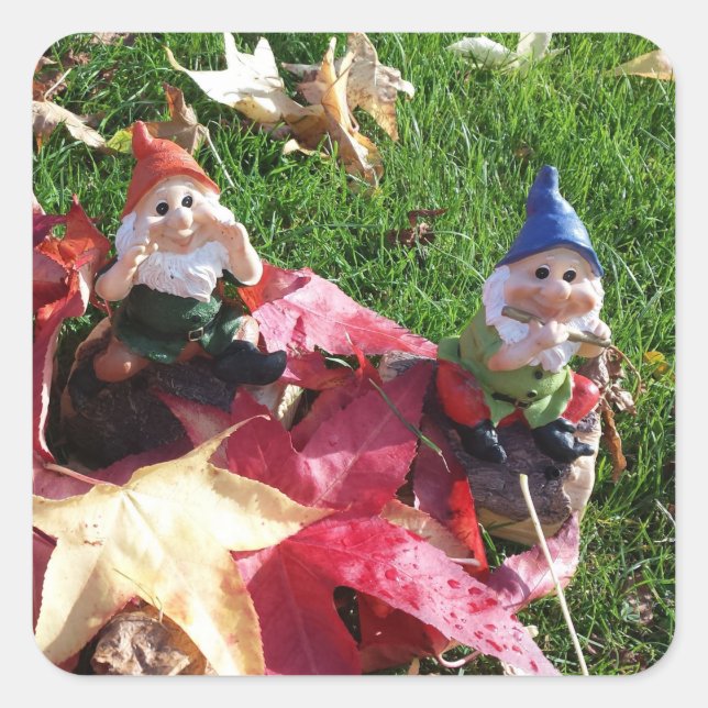 Sticker Carré Jardin Gnomes dans le Jardin Automne Rouge Feuille (Devant)
