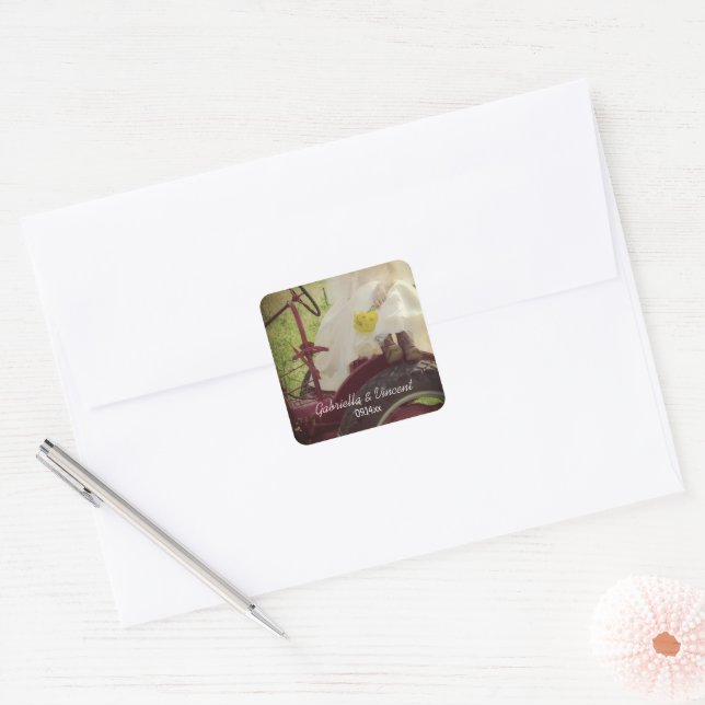Sticker Carré Mariée sur Red Tractor Country Farm Mariage (Enveloppe)