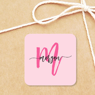 Sticker Carré Monogramme Féminin Moderne en Écriture Rose Chaud