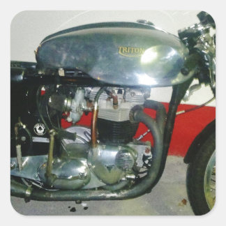 Sticker Carré Moto britannique Triton.