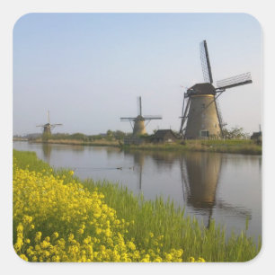 Sticker Carré Moulins à vent le long du canal à Kinderdijk,