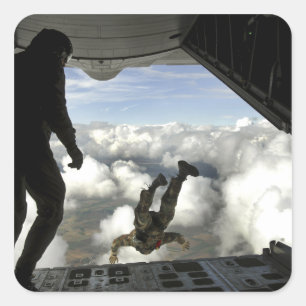 Sticker Carré Pararescuemen sautent le dos de C.A. - 130