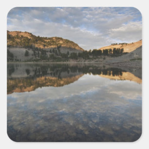 Sticker Carré Reflets du coucher de soleil sur le lac Helen, Las