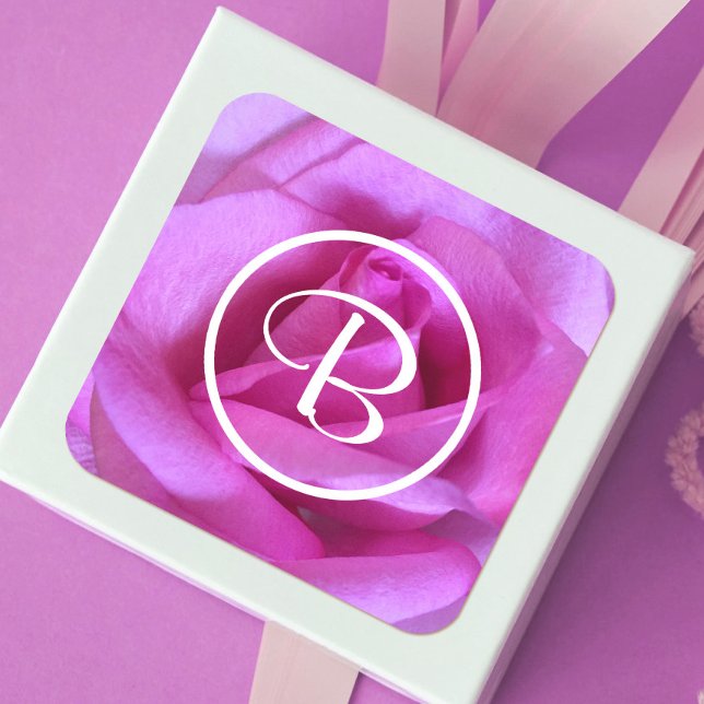 Sticker Carré rose violet rose photo de fleur monogramme chic (Créateur téléchargé)