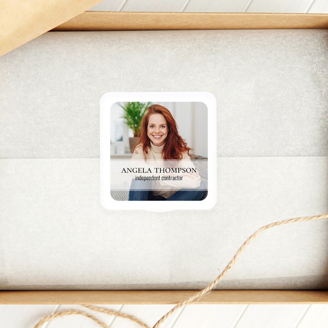 Sticker Carré Simple photo promotionnelle minimaliste (Add your logo and photo to this simple packaging sticker. )