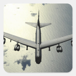 Sticker Carré Un B-52 Stratoforteresse en vol 2