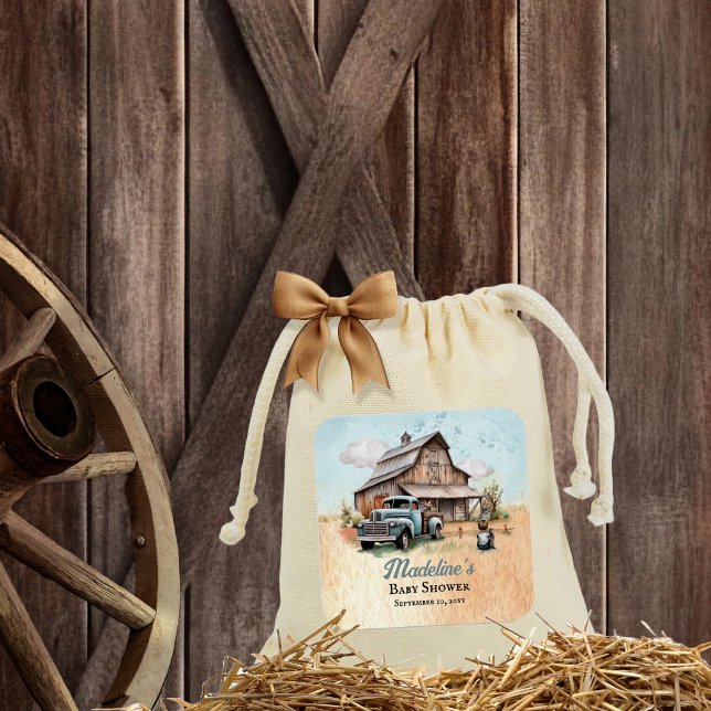 Sticker Carré Un mignon petit Baby shower agricole ("A Cute Little Farm Boy Is On His Way!" Rustic Barn and Vintage Truck Boy Baby Shower Sticker)